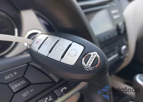 2018 Nissan Rogue Sport Sv z USA, uszkodzony, nr VIN JN1BJ1CR7JW268017